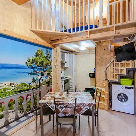 Mini Casa A 30 Mt Dalla